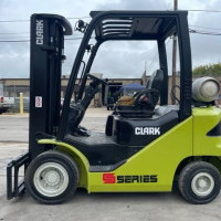 2019 LP Gas Clark S25L Pneumatic Tire 4 Wheel Sit Down