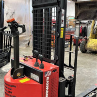 2010 Raymond RSS40