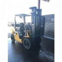 2018 Cat GP30N Pneumatic Tire 4 Wheel Sit Down