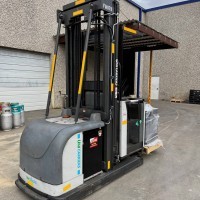 2017 Electric Unicarriers OPC 100DTFVI610 Electric Order Picker