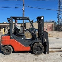 2011 LP Gas Toyota 8FGU30 Pneumatic Tire 4 Wheel Sit Down